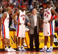 底特律活塞迎法国杯关键赛，国际比赛日调整名单，目标明确，轮换策略成焦点的简单介绍